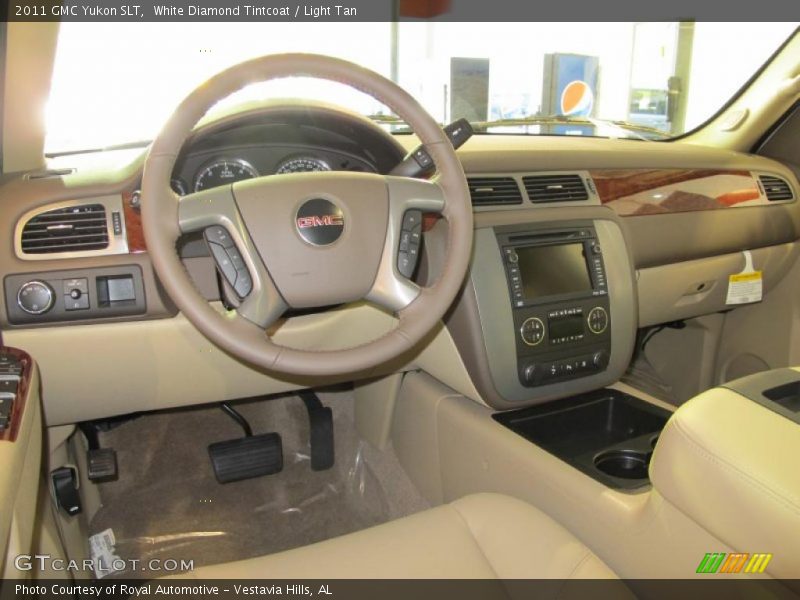 White Diamond Tintcoat / Light Tan 2011 GMC Yukon SLT