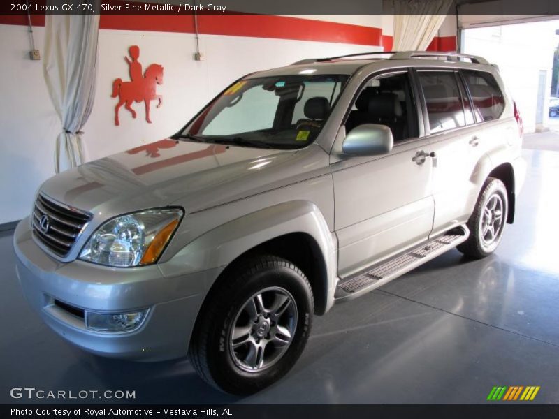 Front 3/4 View of 2004 GX 470