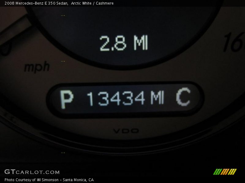Arctic White / Cashmere 2008 Mercedes-Benz E 350 Sedan