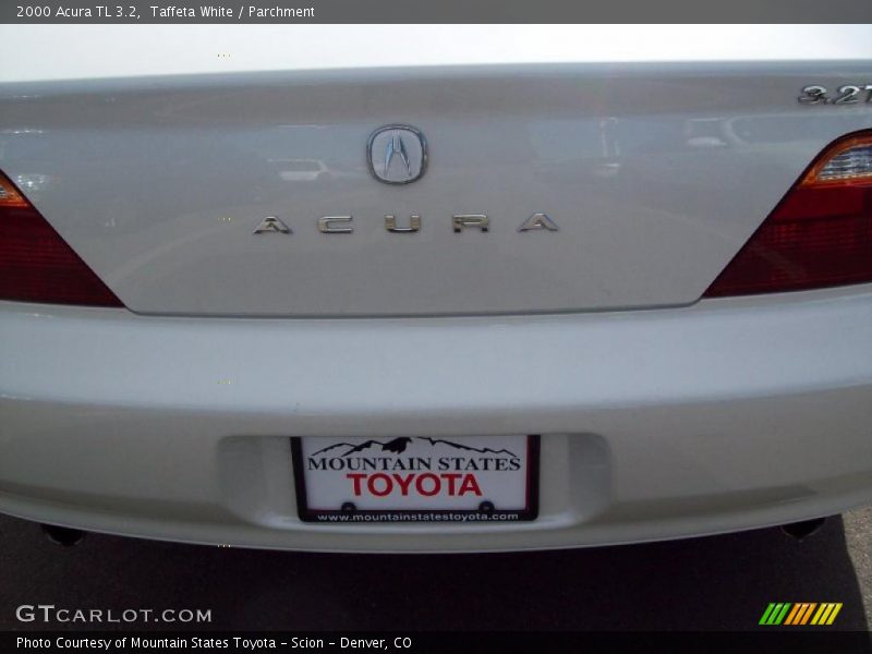 Taffeta White / Parchment 2000 Acura TL 3.2