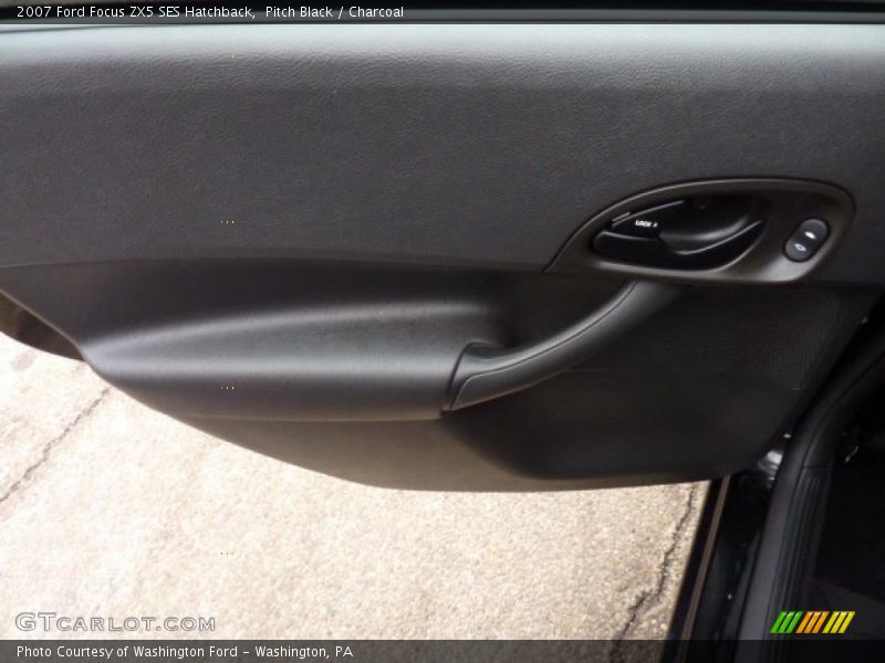 Pitch Black / Charcoal 2007 Ford Focus ZX5 SES Hatchback