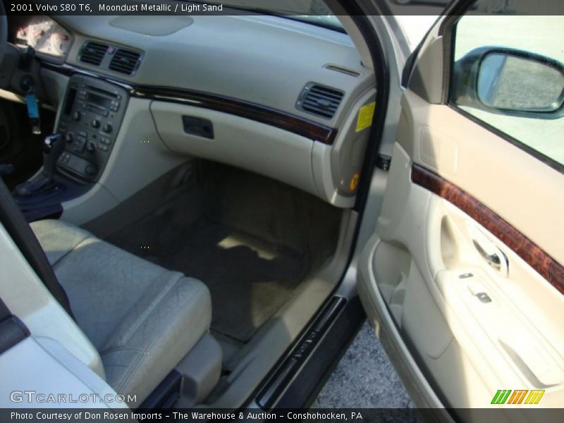 Moondust Metallic / Light Sand 2001 Volvo S80 T6