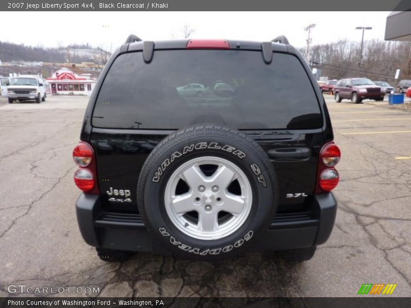 Black Clearcoat / Khaki 2007 Jeep Liberty Sport 4x4