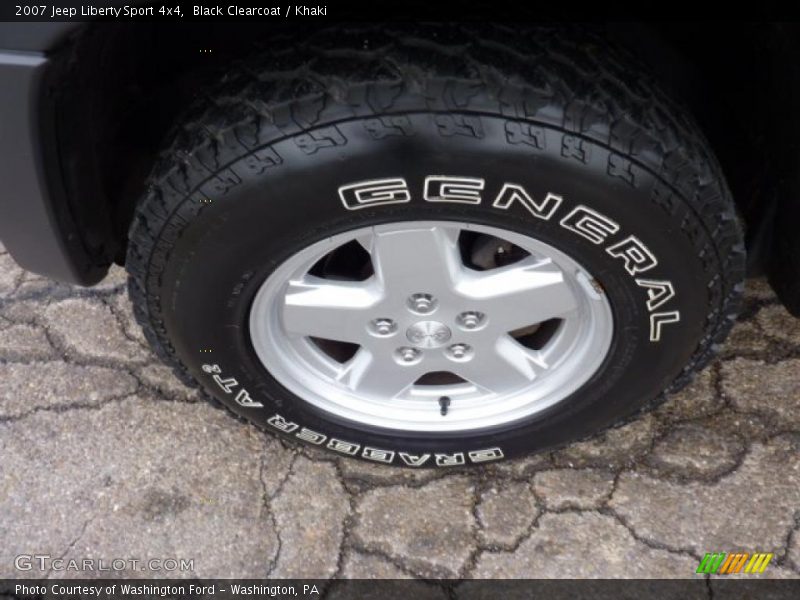 Black Clearcoat / Khaki 2007 Jeep Liberty Sport 4x4