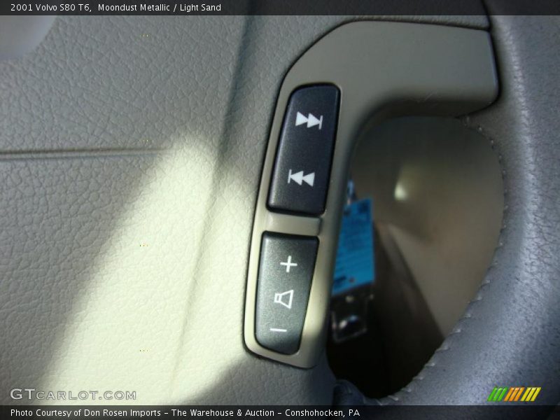 Moondust Metallic / Light Sand 2001 Volvo S80 T6