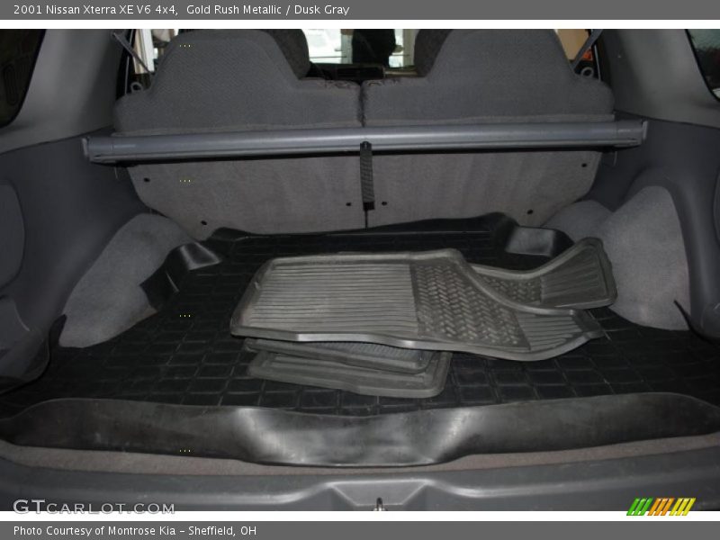 Gold Rush Metallic / Dusk Gray 2001 Nissan Xterra XE V6 4x4