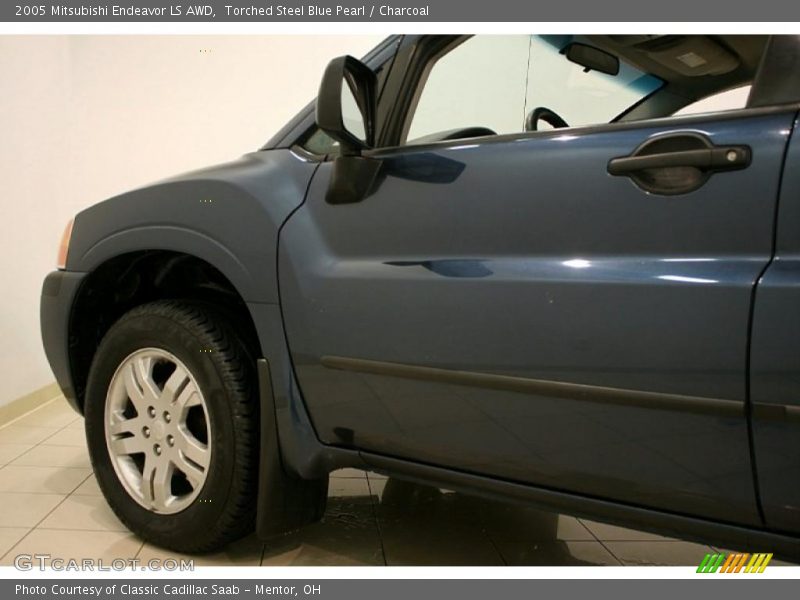 Torched Steel Blue Pearl / Charcoal 2005 Mitsubishi Endeavor LS AWD