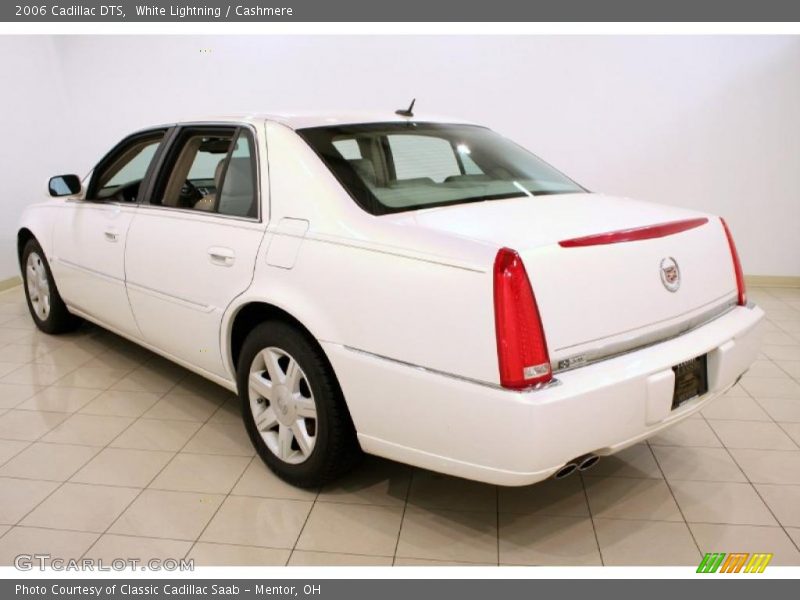 White Lightning / Cashmere 2006 Cadillac DTS