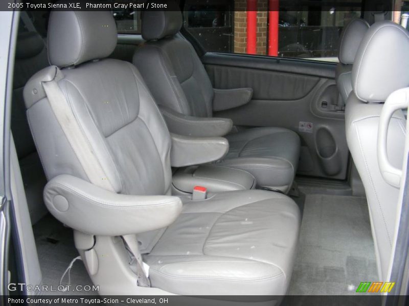 Phantom Gray Pearl / Stone 2005 Toyota Sienna XLE