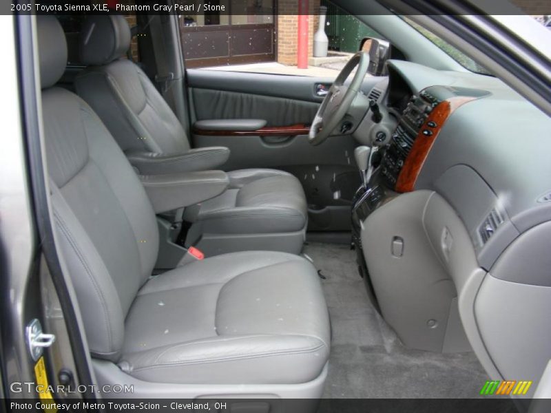 Phantom Gray Pearl / Stone 2005 Toyota Sienna XLE