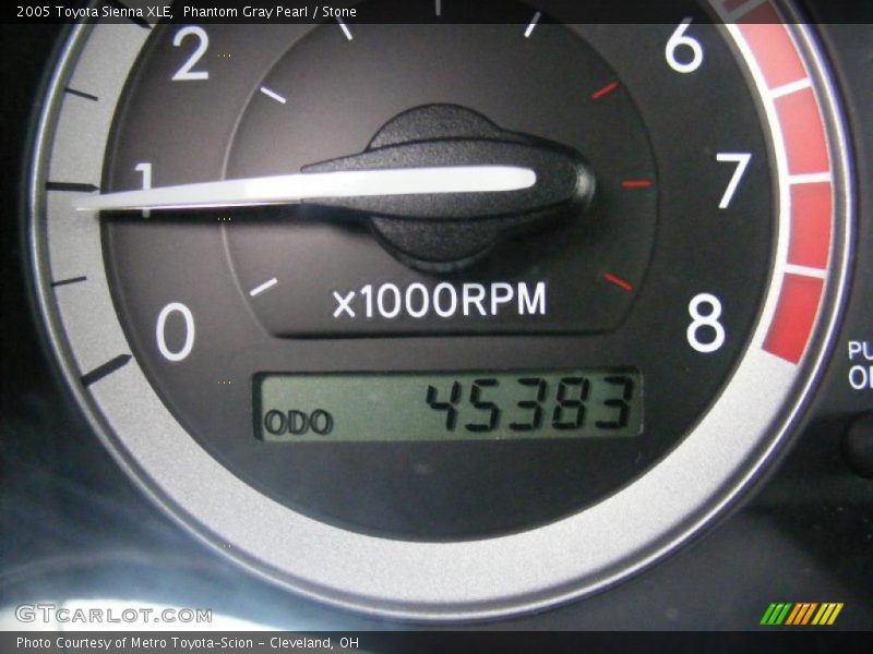 Phantom Gray Pearl / Stone 2005 Toyota Sienna XLE