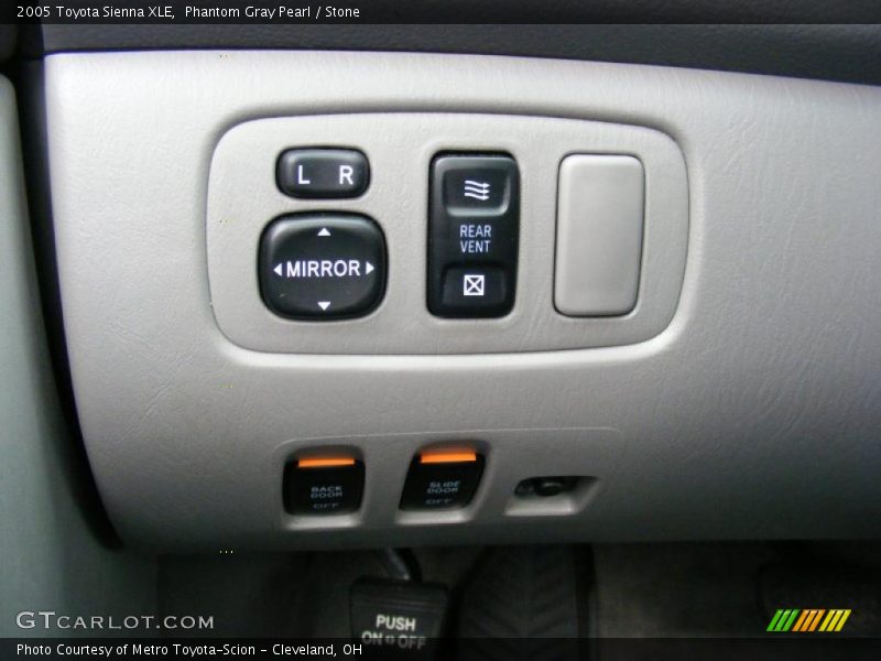 Phantom Gray Pearl / Stone 2005 Toyota Sienna XLE