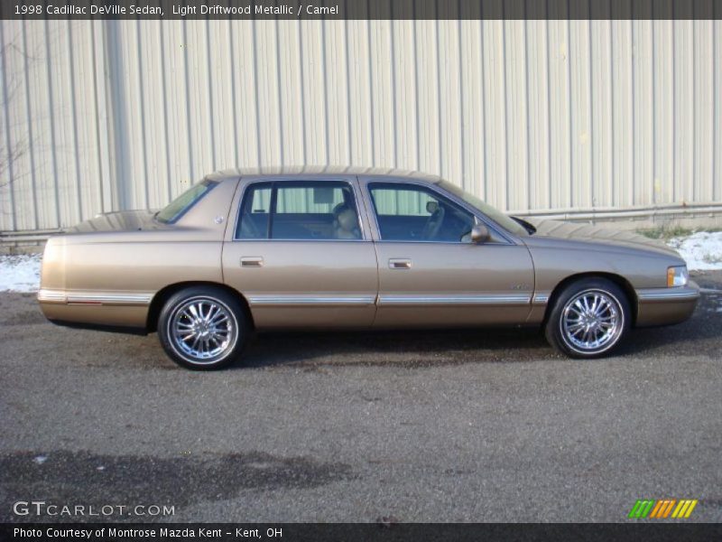 Light Driftwood Metallic / Camel 1998 Cadillac DeVille Sedan