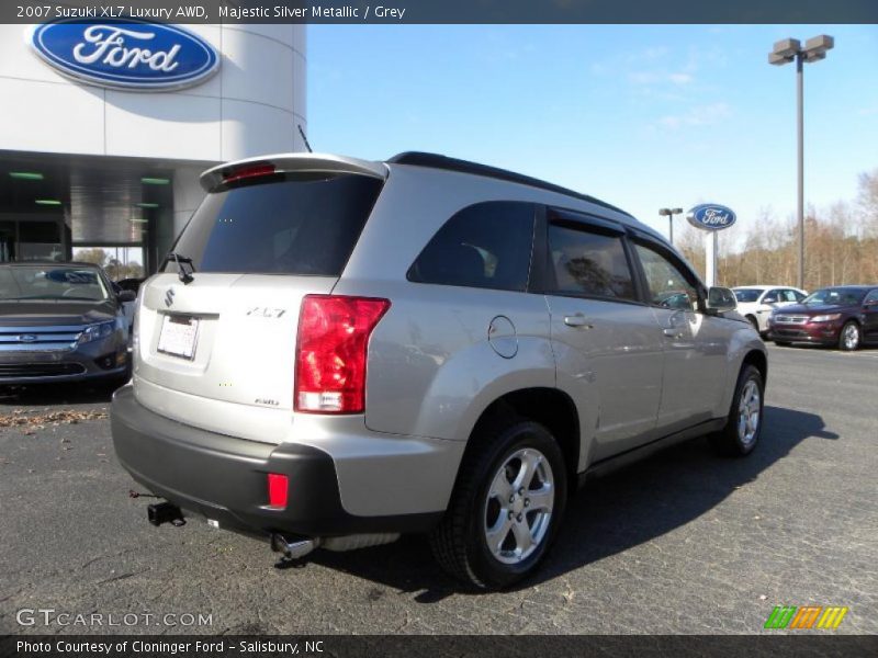 Majestic Silver Metallic / Grey 2007 Suzuki XL7 Luxury AWD