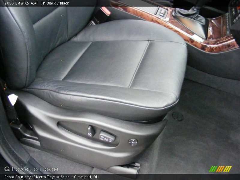 Jet Black / Black 2005 BMW X5 4.4i