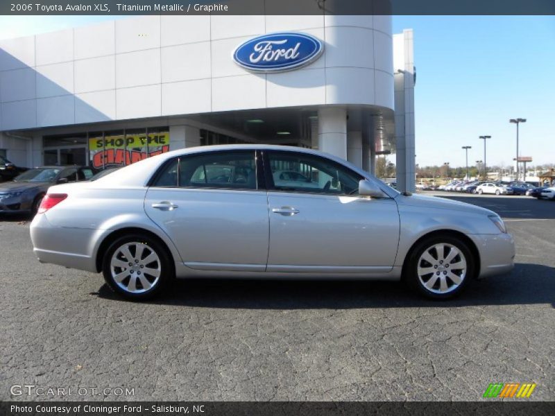 Titanium Metallic / Graphite 2006 Toyota Avalon XLS