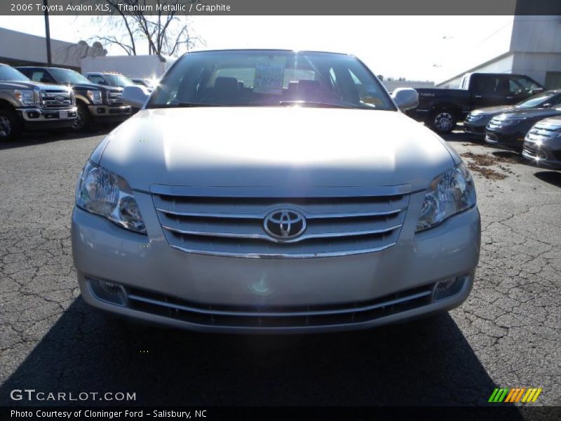 Titanium Metallic / Graphite 2006 Toyota Avalon XLS
