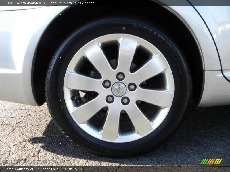 Titanium Metallic / Graphite 2006 Toyota Avalon XLS