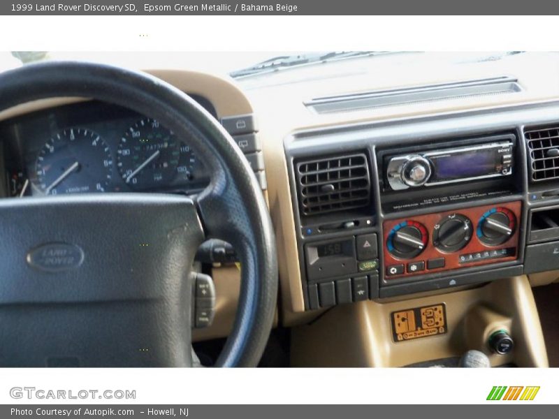 Epsom Green Metallic / Bahama Beige 1999 Land Rover Discovery SD