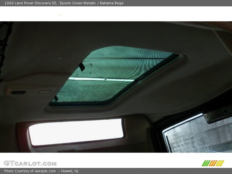 Epsom Green Metallic / Bahama Beige 1999 Land Rover Discovery SD
