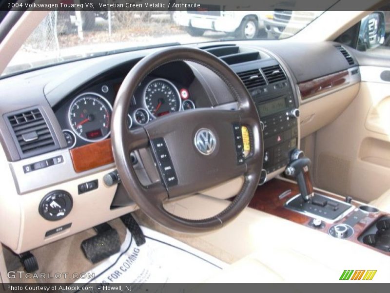 Venetian Green Metallic / Anthracite 2004 Volkswagen Touareg V6