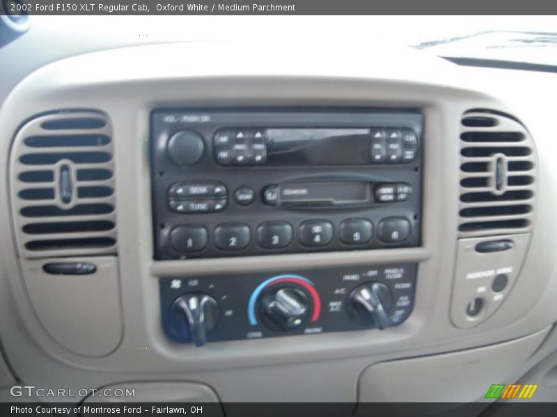 Oxford White / Medium Parchment 2002 Ford F150 XLT Regular Cab
