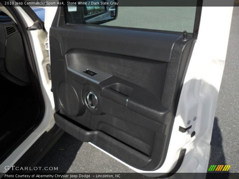 Stone White / Dark Slate Gray 2010 Jeep Commander Sport 4x4