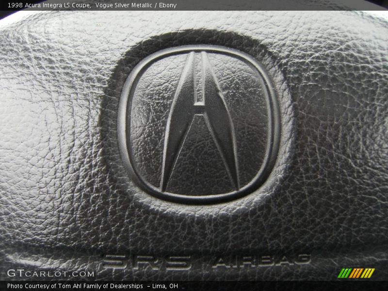 Vogue Silver Metallic / Ebony 1998 Acura Integra LS Coupe
