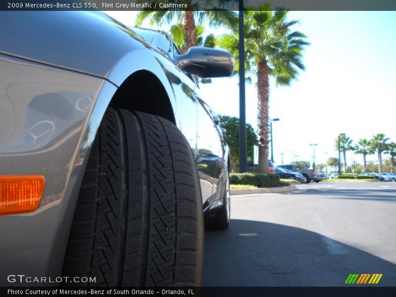 Flint Grey Metallic / Cashmere 2009 Mercedes-Benz CLS 550