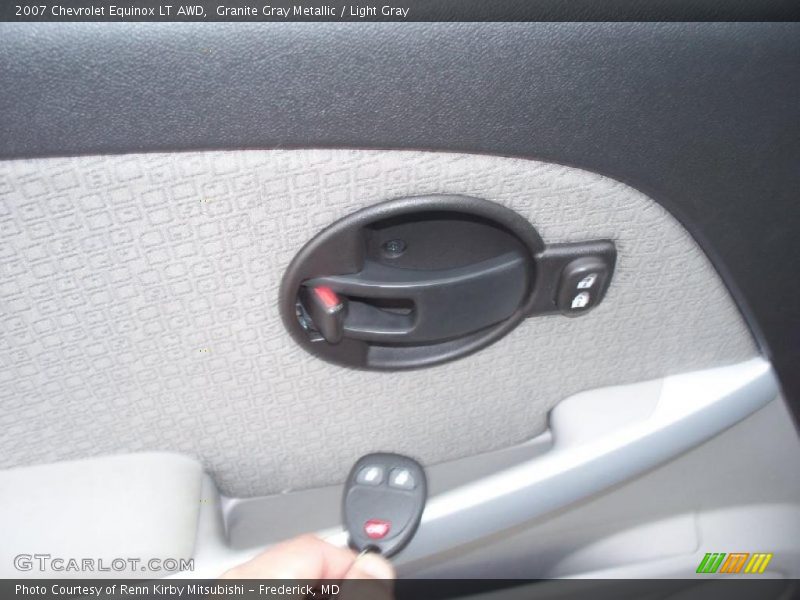 Granite Gray Metallic / Light Gray 2007 Chevrolet Equinox LT AWD