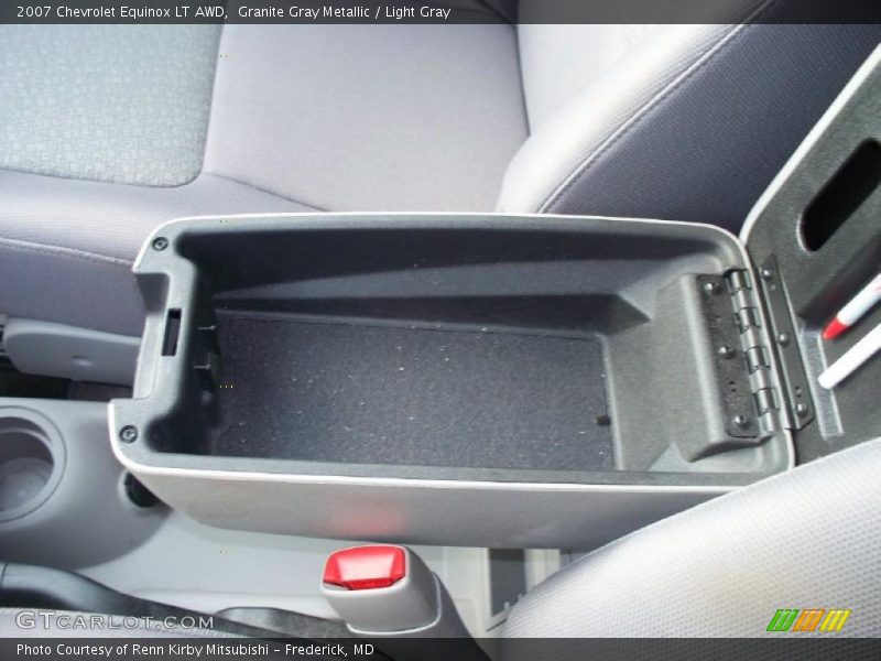 Granite Gray Metallic / Light Gray 2007 Chevrolet Equinox LT AWD