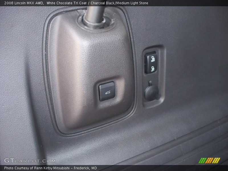 White Chocolate Tri Coat / Charcoal Black/Medium Light Stone 2008 Lincoln MKX AWD