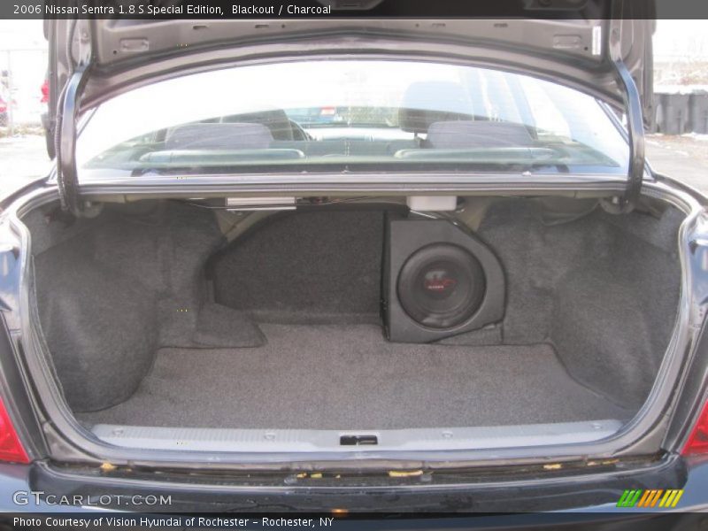 Blackout / Charcoal 2006 Nissan Sentra 1.8 S Special Edition