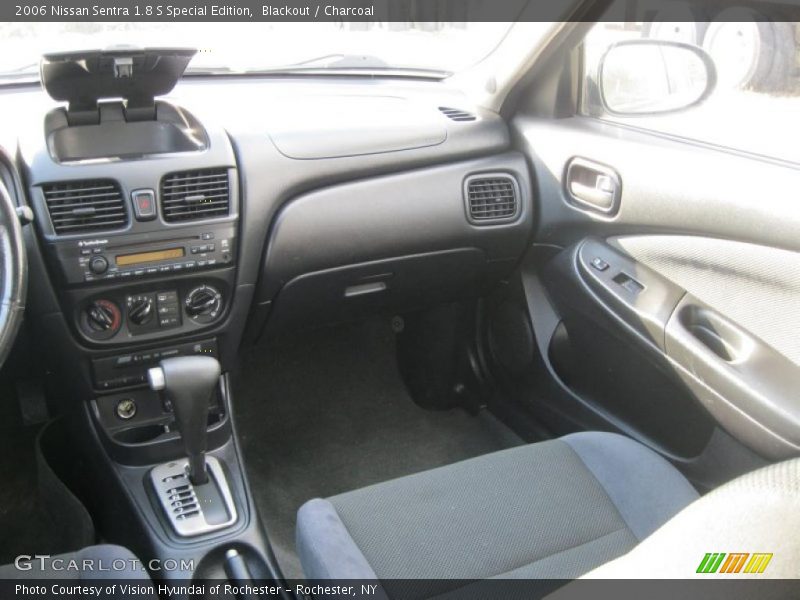 Blackout / Charcoal 2006 Nissan Sentra 1.8 S Special Edition