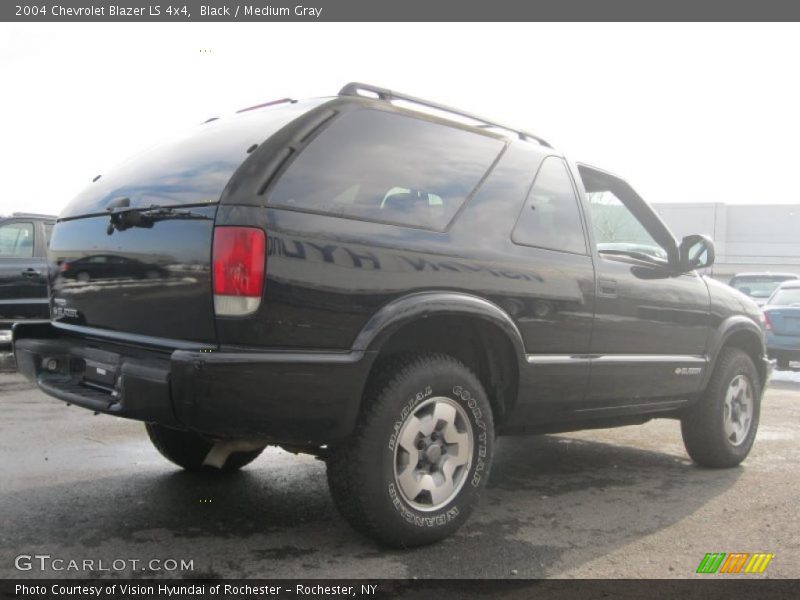 Black / Medium Gray 2004 Chevrolet Blazer LS 4x4