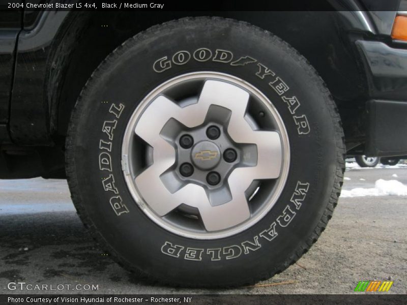  2004 Blazer LS 4x4 Wheel