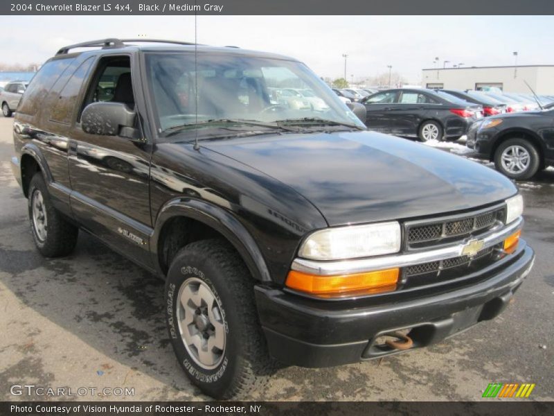 Black / Medium Gray 2004 Chevrolet Blazer LS 4x4