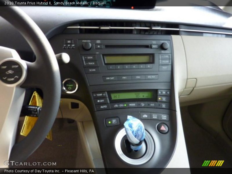 Sandy Beach Metallic / Bisque 2010 Toyota Prius Hybrid II
