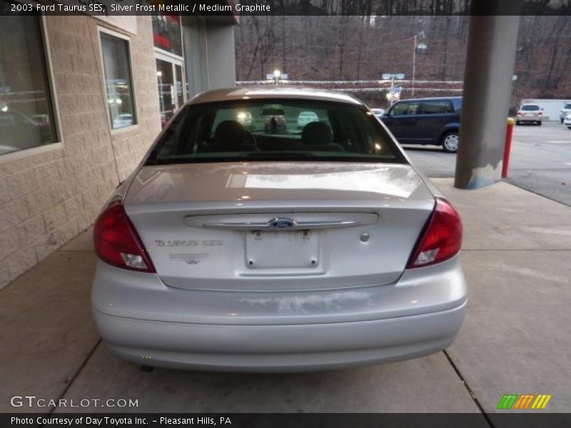 Silver Frost Metallic / Medium Graphite 2003 Ford Taurus SES