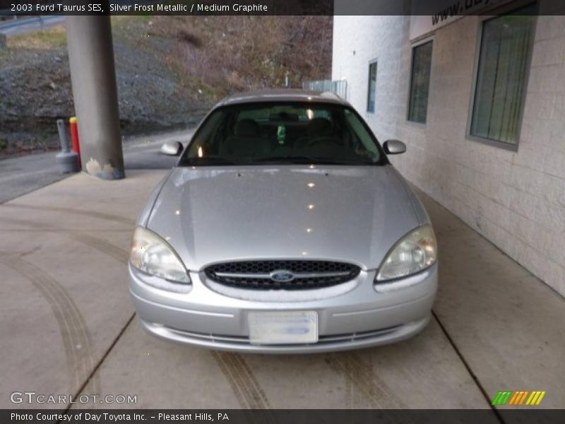 Silver Frost Metallic / Medium Graphite 2003 Ford Taurus SES