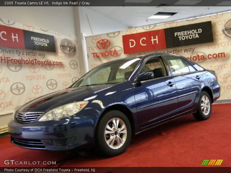 Indigo Ink Pearl / Gray 2005 Toyota Camry LE V6