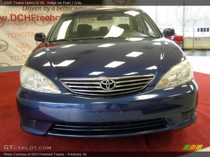 Indigo Ink Pearl / Gray 2005 Toyota Camry LE V6