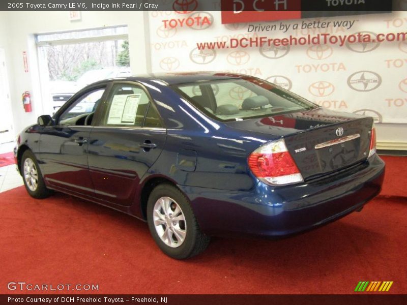 Indigo Ink Pearl / Gray 2005 Toyota Camry LE V6