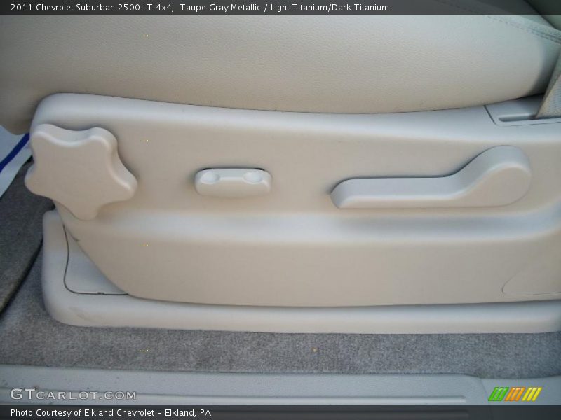 Taupe Gray Metallic / Light Titanium/Dark Titanium 2011 Chevrolet Suburban 2500 LT 4x4
