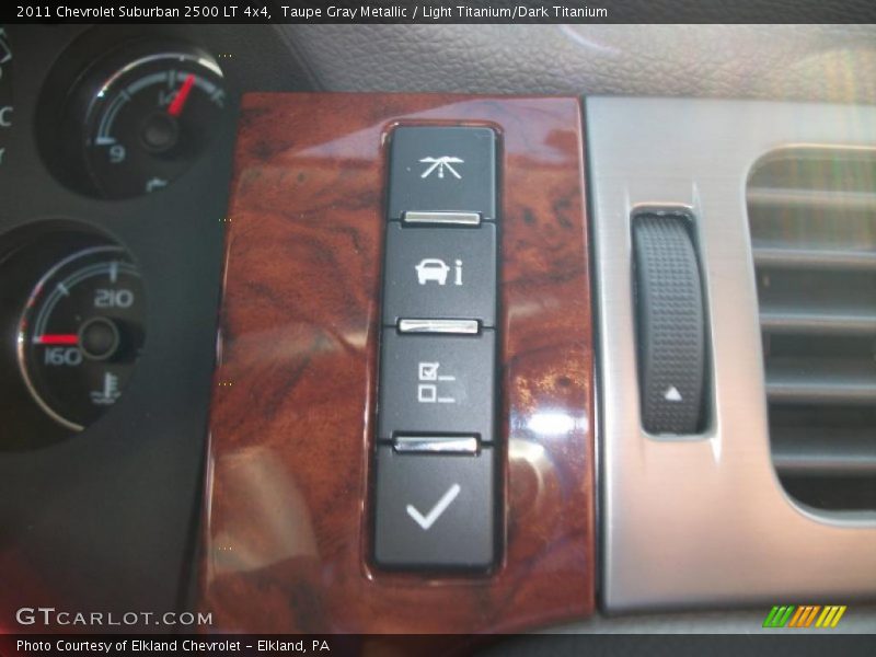 Controls of 2011 Suburban 2500 LT 4x4