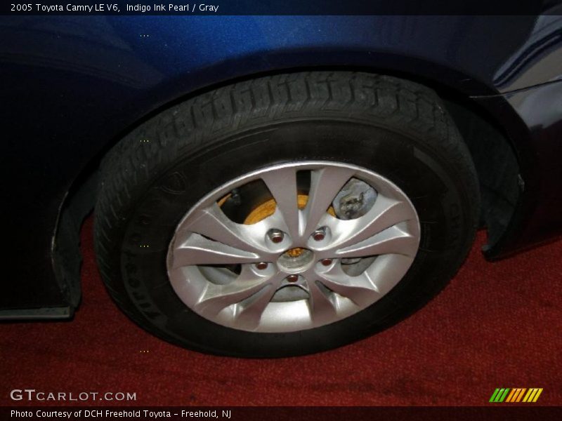 Indigo Ink Pearl / Gray 2005 Toyota Camry LE V6