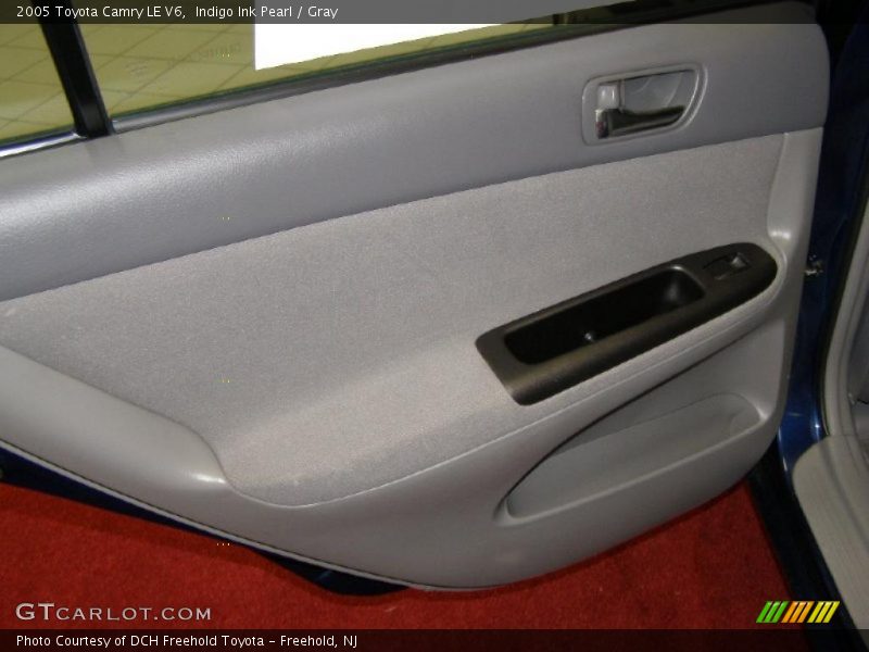 Indigo Ink Pearl / Gray 2005 Toyota Camry LE V6
