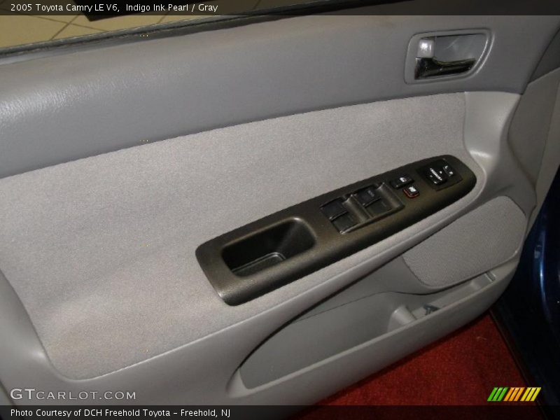 Indigo Ink Pearl / Gray 2005 Toyota Camry LE V6