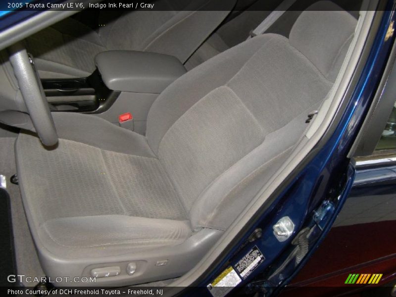 Indigo Ink Pearl / Gray 2005 Toyota Camry LE V6