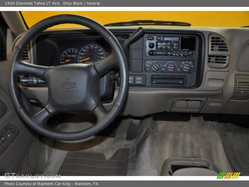 Onyx Black / Neutral 1999 Chevrolet Tahoe LT 4x4